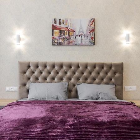 Luxury Flat In Downtown 2 Apartment Lviv Exterior photo